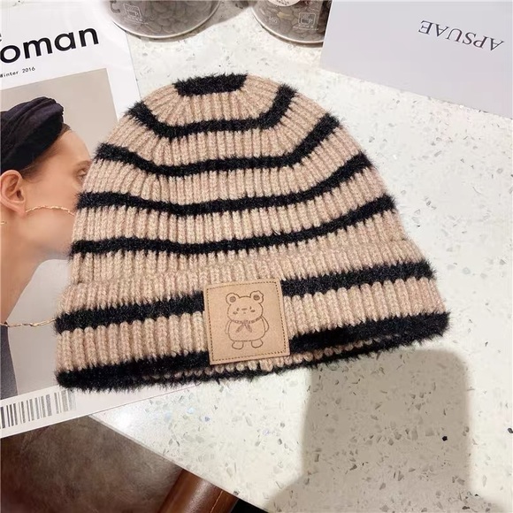 New Striped Knit Beanie Hat - Picture 5 of 8